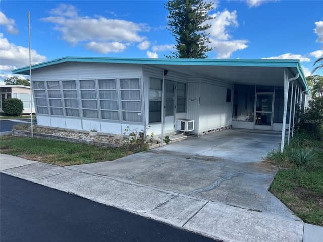 201 ROYAL PALM CIR photo