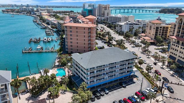 504 S GULFVIEW BLVD photo