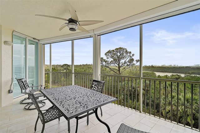 385 N POINT RD #402 photo