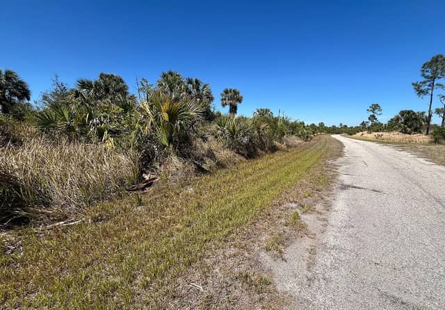 FARVIEW DR photo
