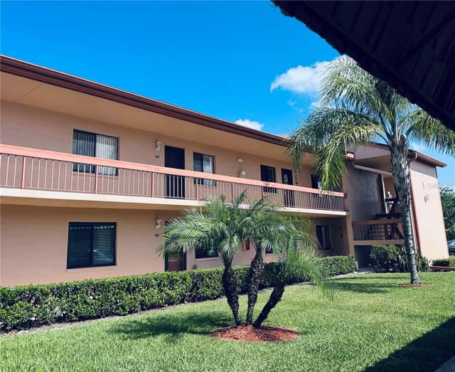 106 LAKESIDE CT photo