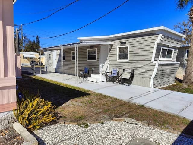 5649 OAK RIDGE AVE photo