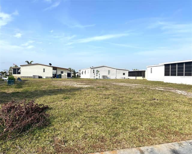 647 LOS ALTOS photo