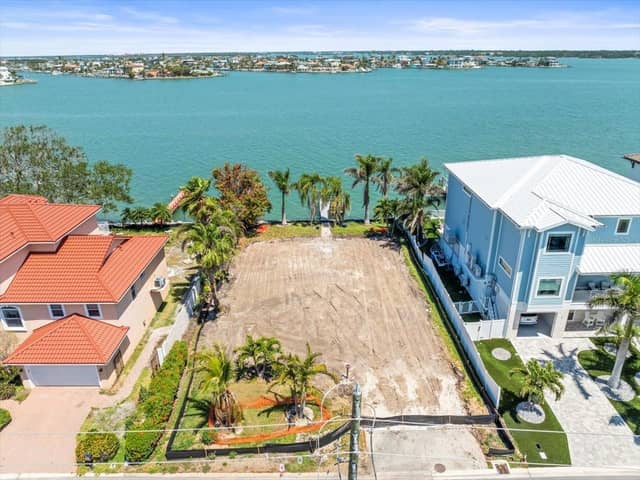 6 PARADISE LN photo