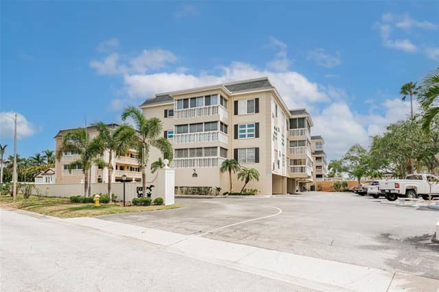 147 BLUFF VIEW DR #206 photo