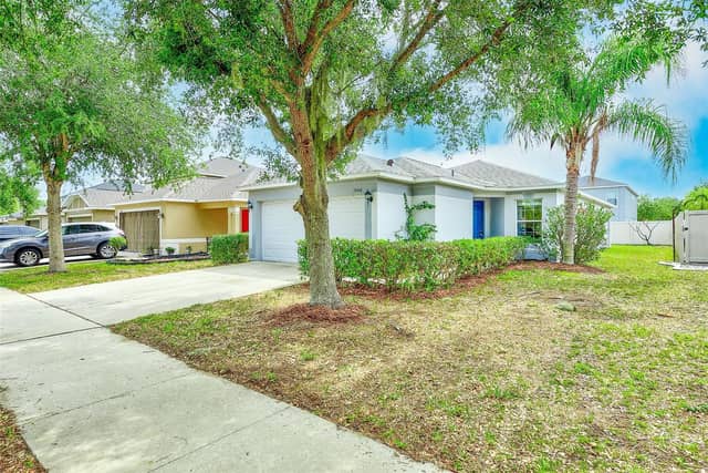 15410 QUAIL WOODS PL photo