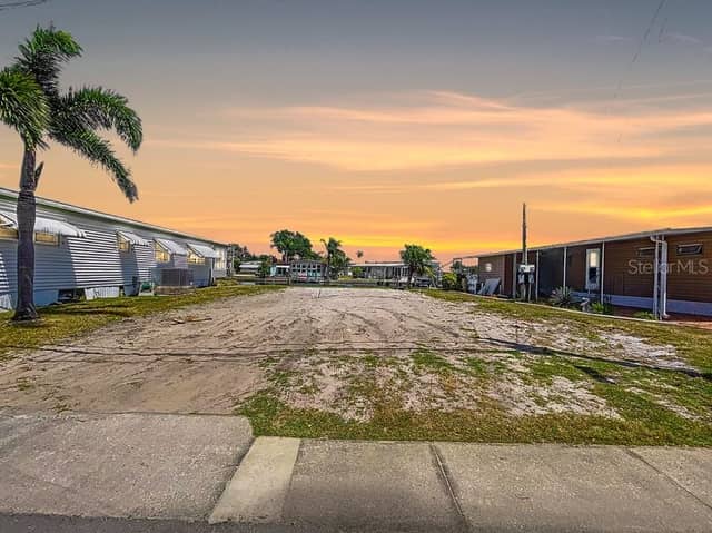 18 YAWL LN #18 photo