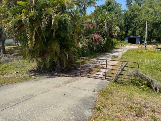 10709 E BAY RD photo