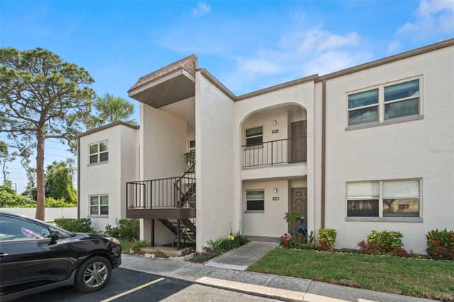 7701 STARKEY RD #504 photo