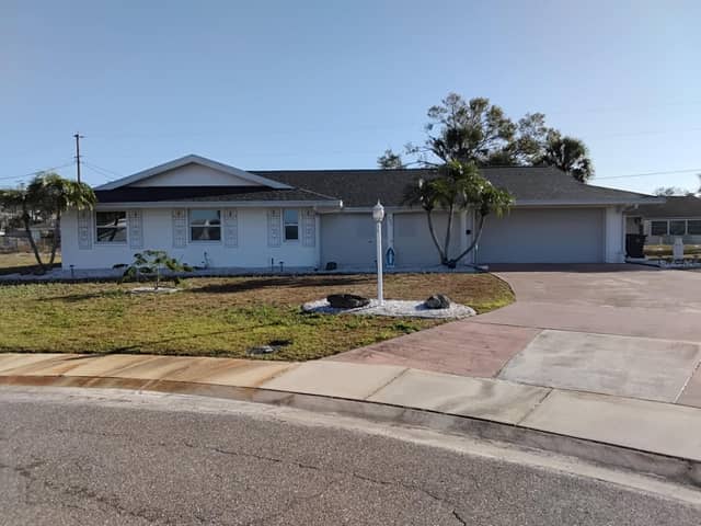 702 CYPRESS PL photo