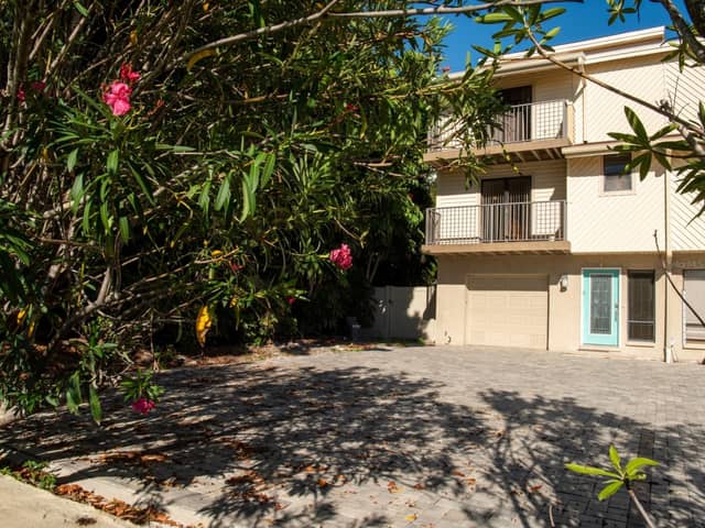 135 92ND AVE #5 photo