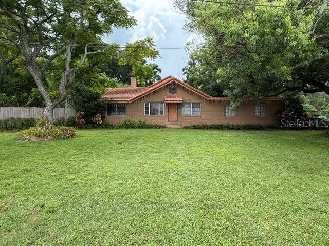 3011 S WIGGINS RD photo