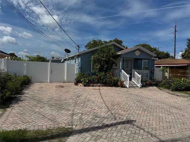 3322 W SAINT JOSEPH ST photo