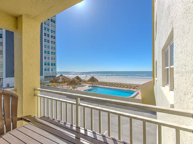 17450 GULF BLVD #103 photo