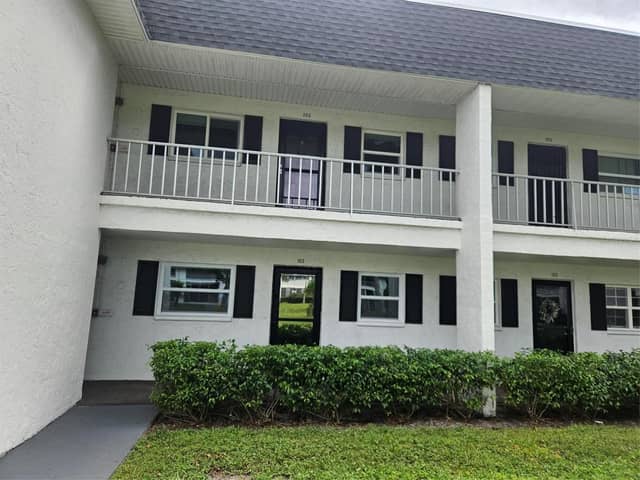 303 47TH AVENUE DR W #352 photo