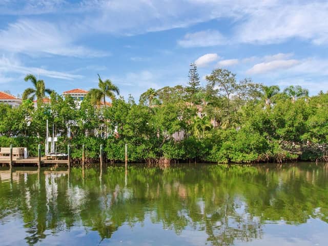 5001 S SHORE CREST CIR photo