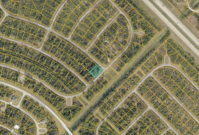 HAMPSHIRE CIR photo