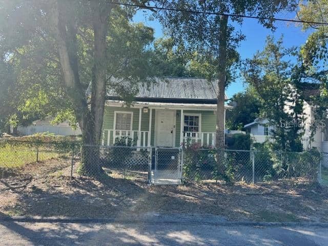 2207 E 23RD AVE photo