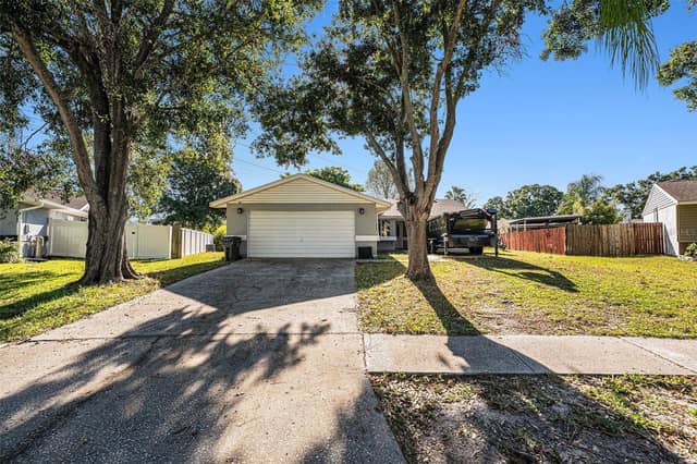 645 TIMBER BAY CIR E photo