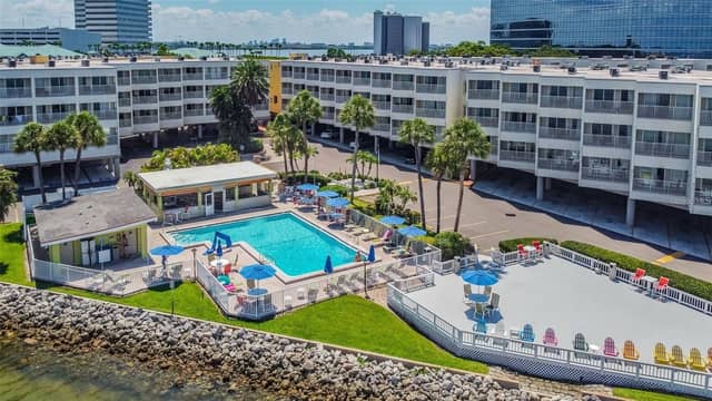 2506 N ROCKY POINT DR #305 photo