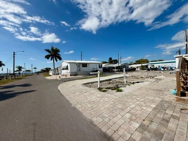10315 CORTEZ RD W #4-4 photo