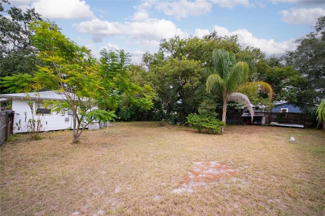 1215 ORANGE AVE photo