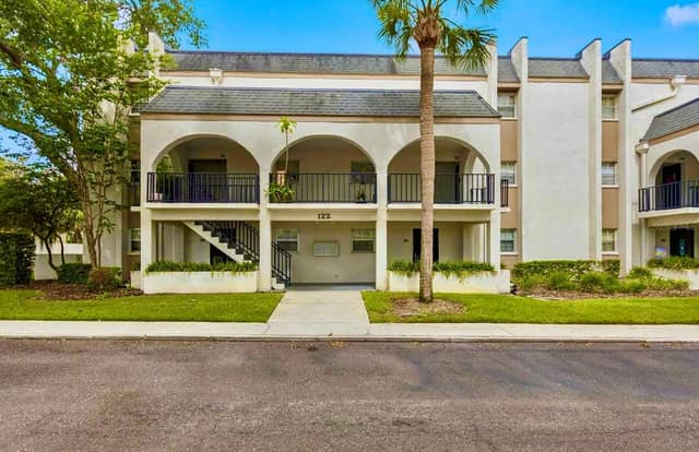 122 N KINGS AVE #101 photo
