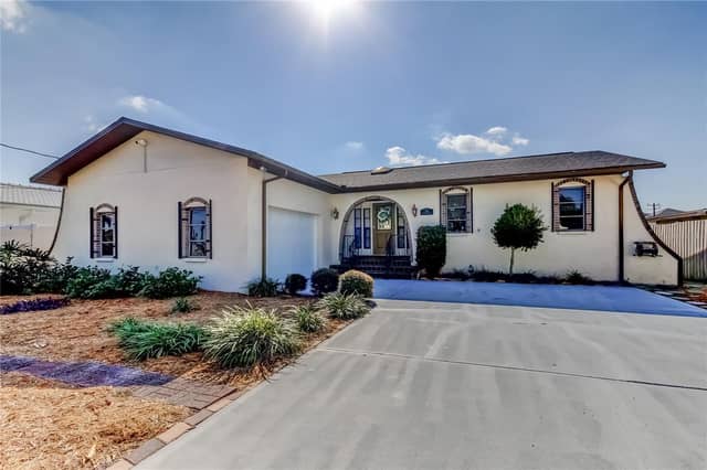 212 WESTWINDS DR photo