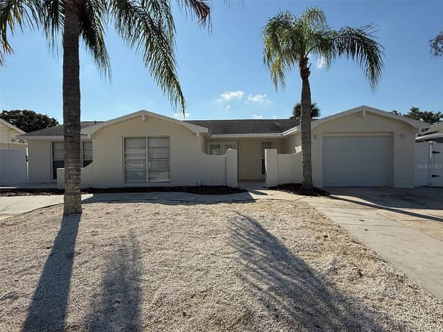 6104 SEABREEZE DR photo