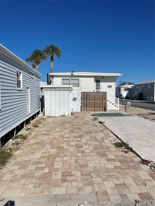 3710 GULF OF MEXICO DR #D11 photo