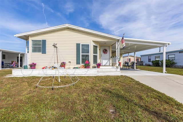 512 LA PLAYA CIR photo