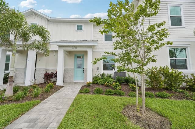 8229 SEAFLOWER PKWY photo