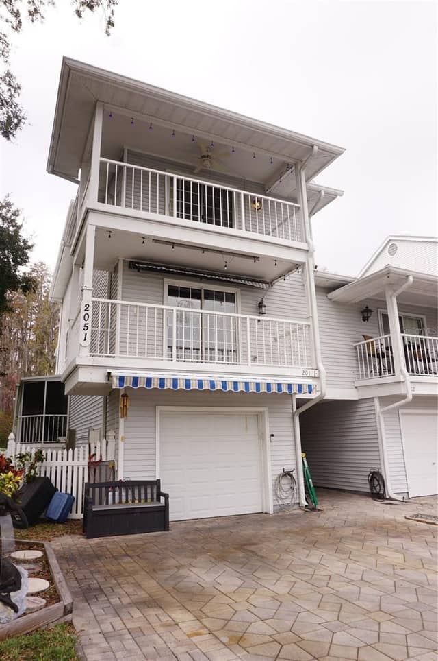 2051 VISTA DEL SOL CIR #201 photo