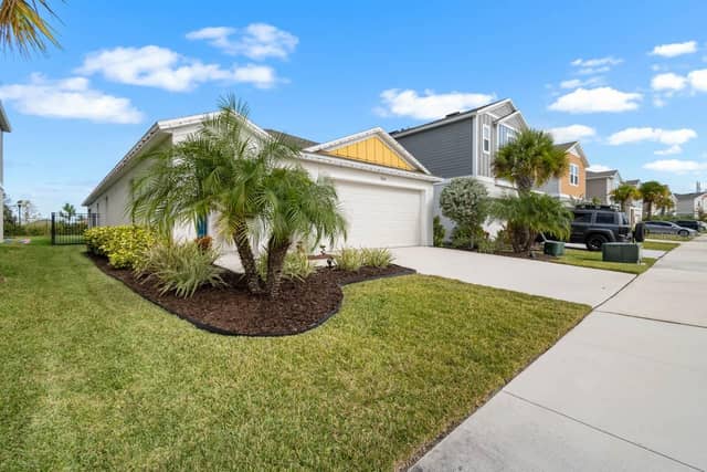 5424 SUMMER SUNSET DR photo