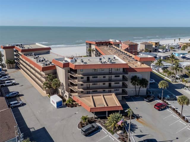 17580 GULF BLVD #403 photo