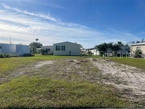 564 LONGWOOD DR photo