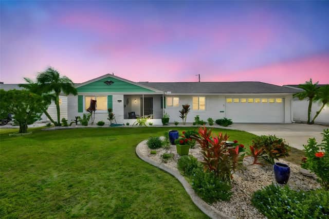 1520 DANBURY DR photo