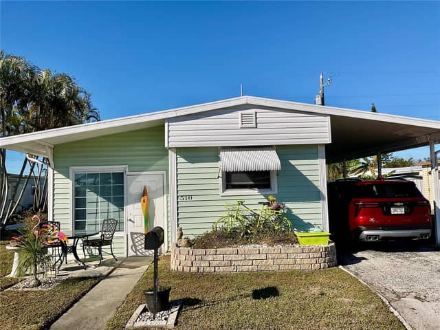 6580 SEMINOLE BLVD #510 photo