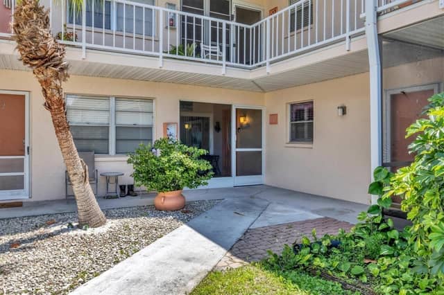 460 BASE AVE E #113 photo