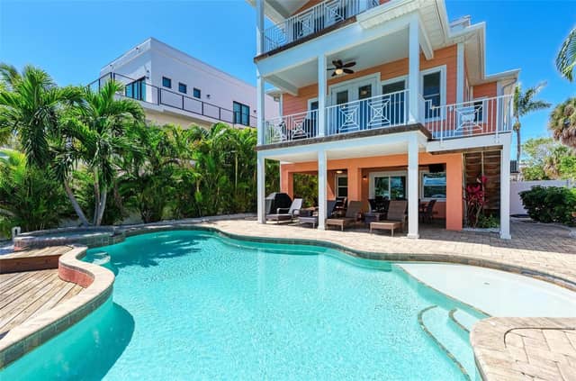 203 N HARBOR DR photo