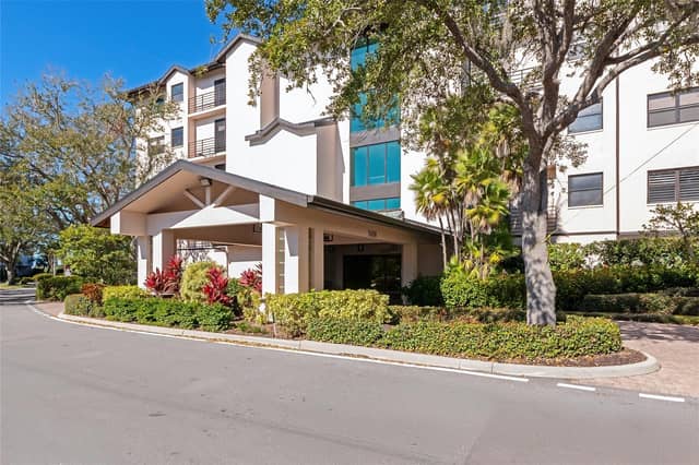 5408 EAGLES POINT CIR #302 photo