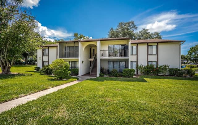 2522 PINE RIDGE WAY S #A2 photo