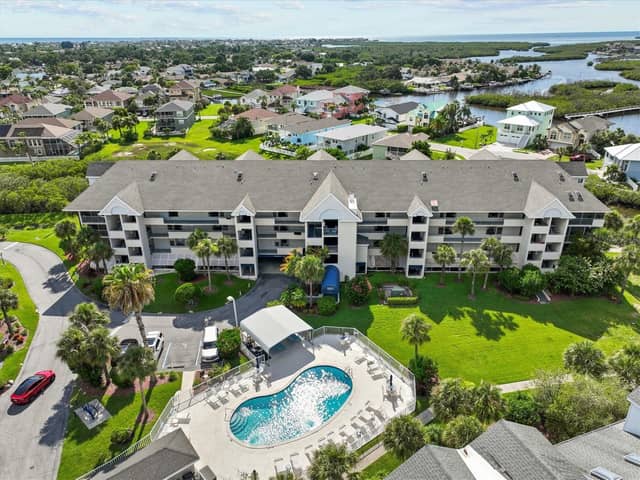 5537 SEA FOREST DR #307 photo