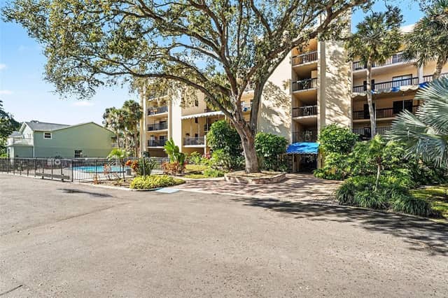 303 TARPON PT photo