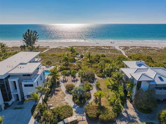 102 SUNSET LN photo