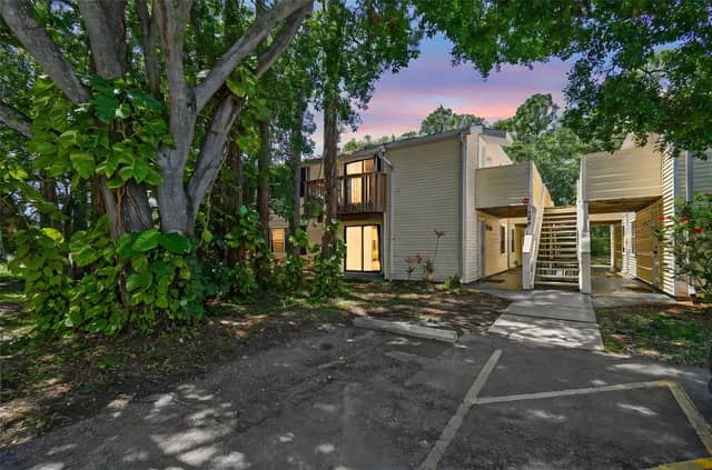 134 SYCAMORE LN #H photo