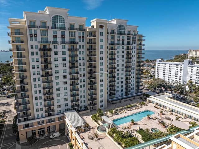 800 N TAMIAMI TRL #910 photo