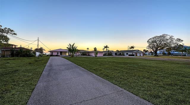 7322 WESTMORELAND DR photo