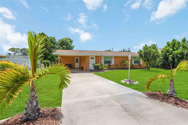 3035 SHAMROCK DR photo