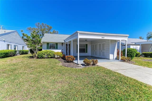 9417 KINGSTON DR #9417 photo
